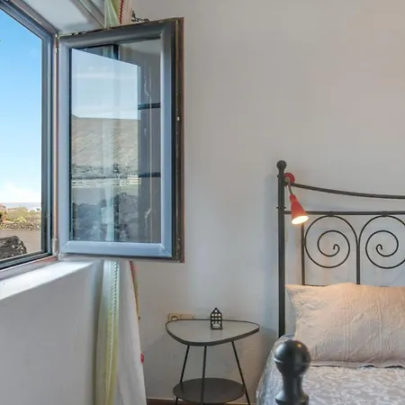Casa Abuelo Rafa Nyaraló Orzola